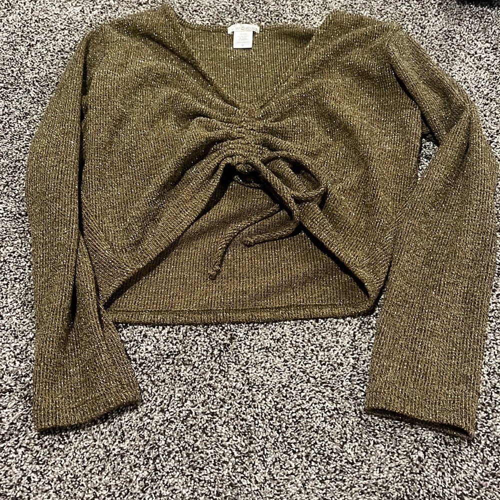 Wild moss, ruched long sleeve top.